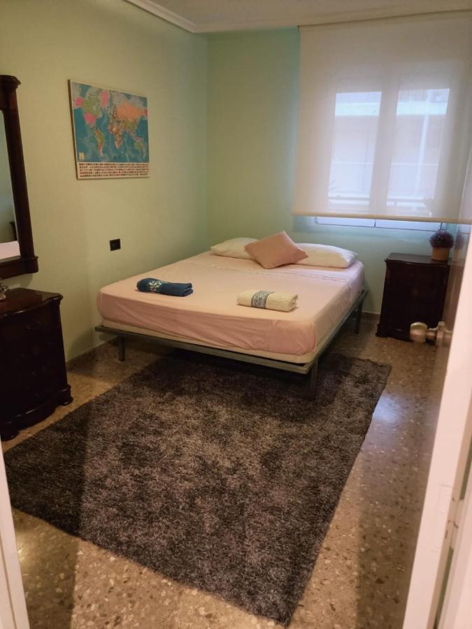 Private Room In A Shared Flat In Castellon 카스텔론델라플라나 외부 사진